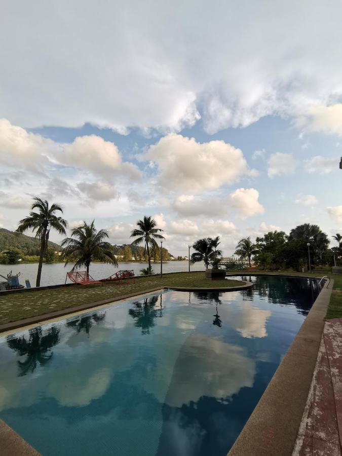 Peaceful 1-Bedroom Unit At Marina Island By Jomy Homestay Lumut Luaran gambar